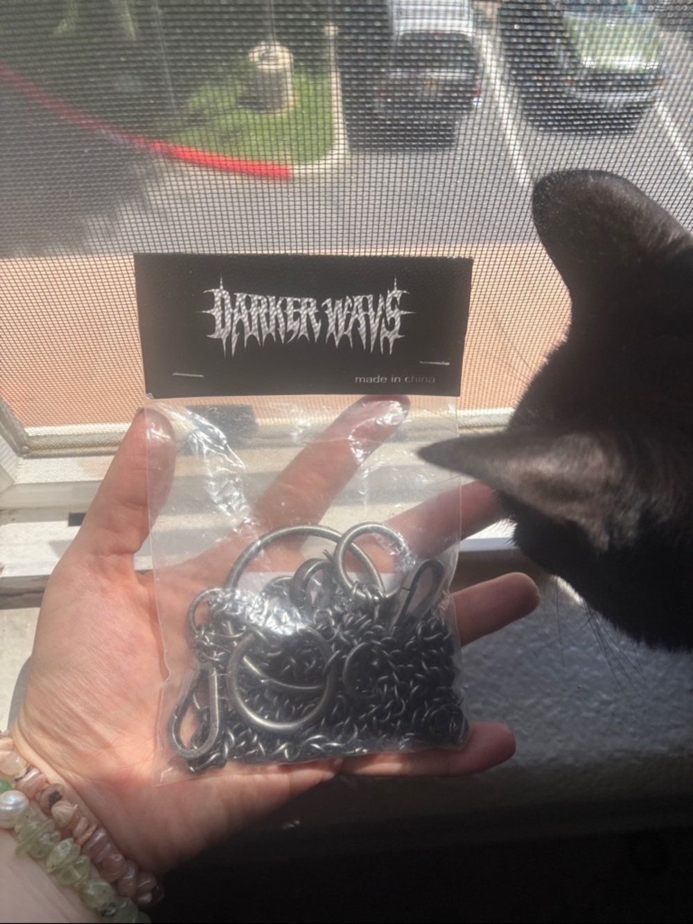 Dollskill silver chain.